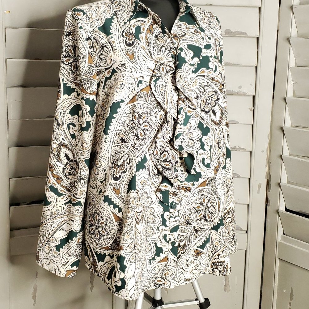 *CHICO'S* FALL COLORED RUFFLED PAISLEY BLOUSE
